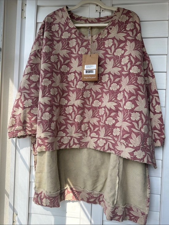 Magnolia Pearl Tops - Magnolia Pearl Kaedee Floral Francis Pullover